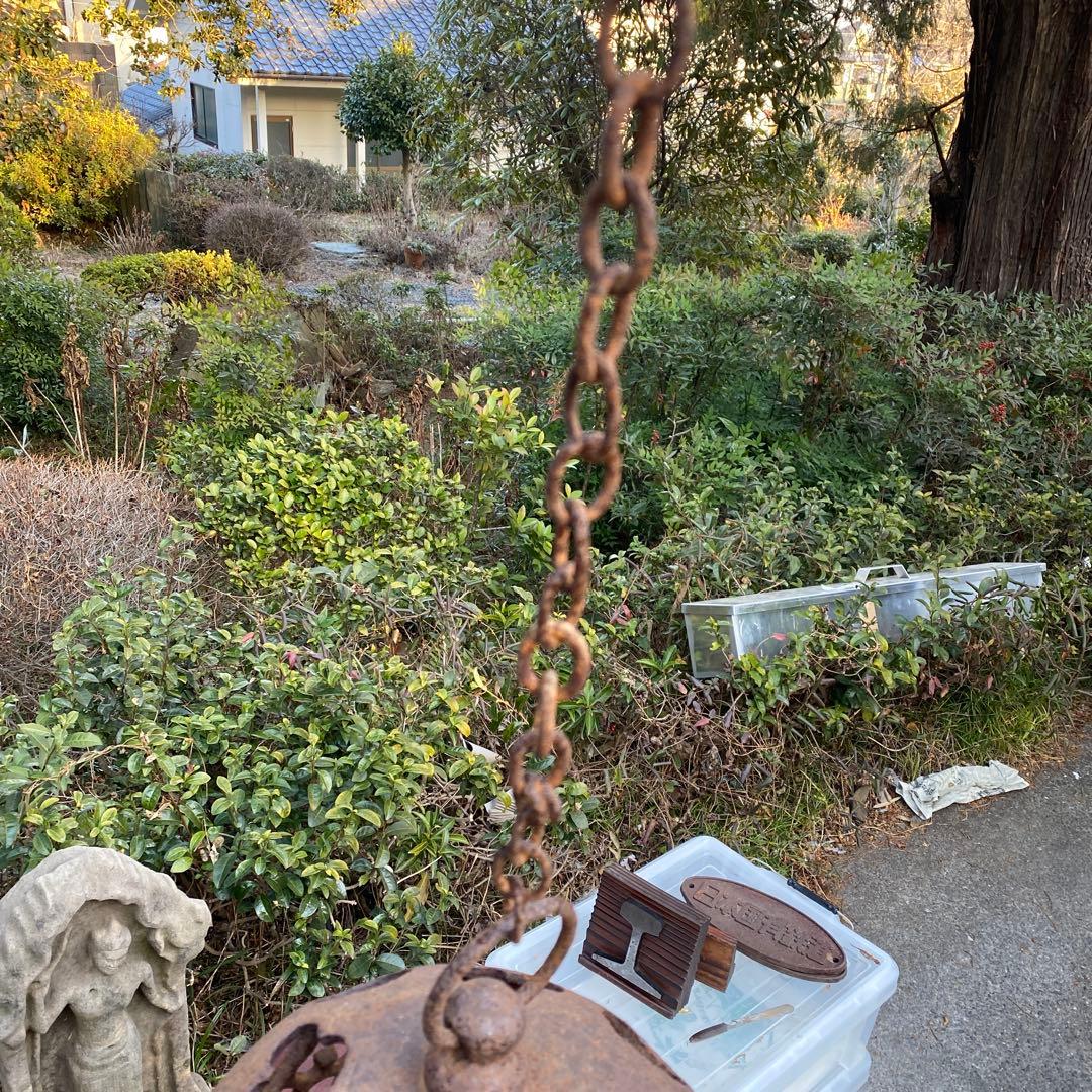 透丸形吊灯篭 アンティーク ライ トランプ 丸形　鋳鉄製透かし彫りランプ