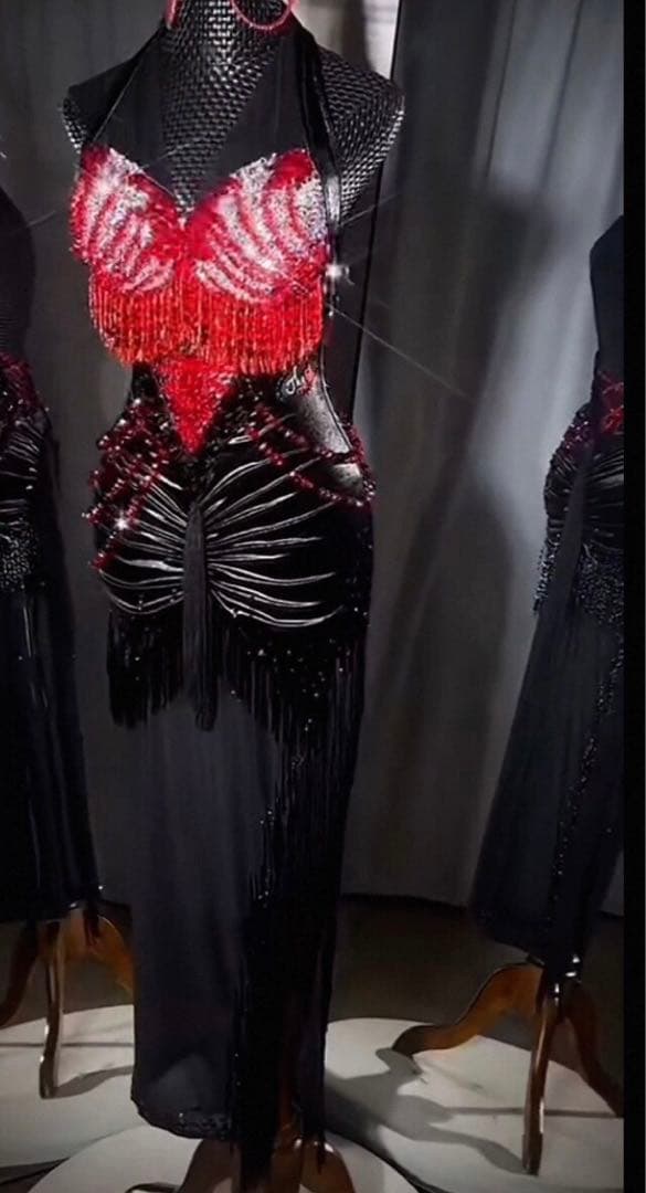 社交ダンスドレス　ラテンドレス　競技ダンスドレス　ダンス衣装