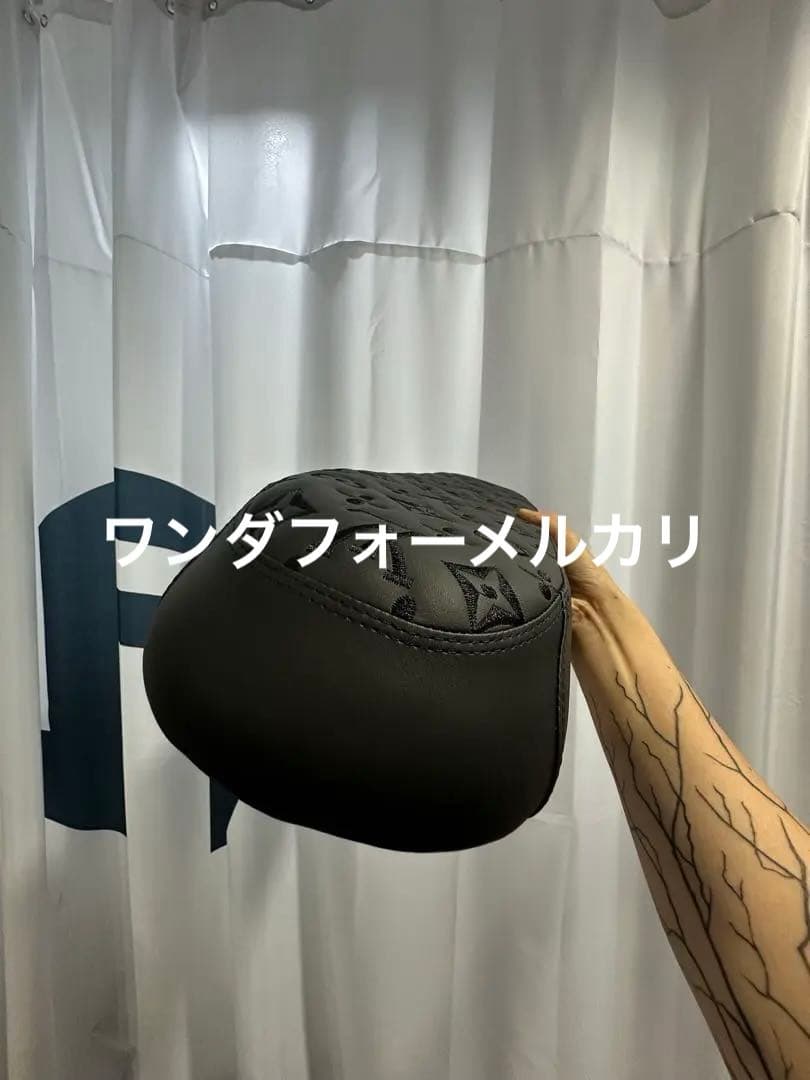 Super73カスタムシート(サイズ載せあり)、穴取り付け工事別途になります。