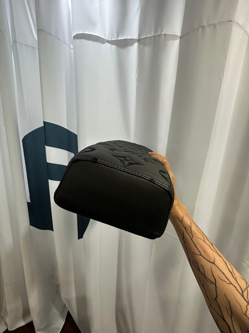 Super73カスタムシート(サイズ載せあり)、穴取り付け工事別途になります。