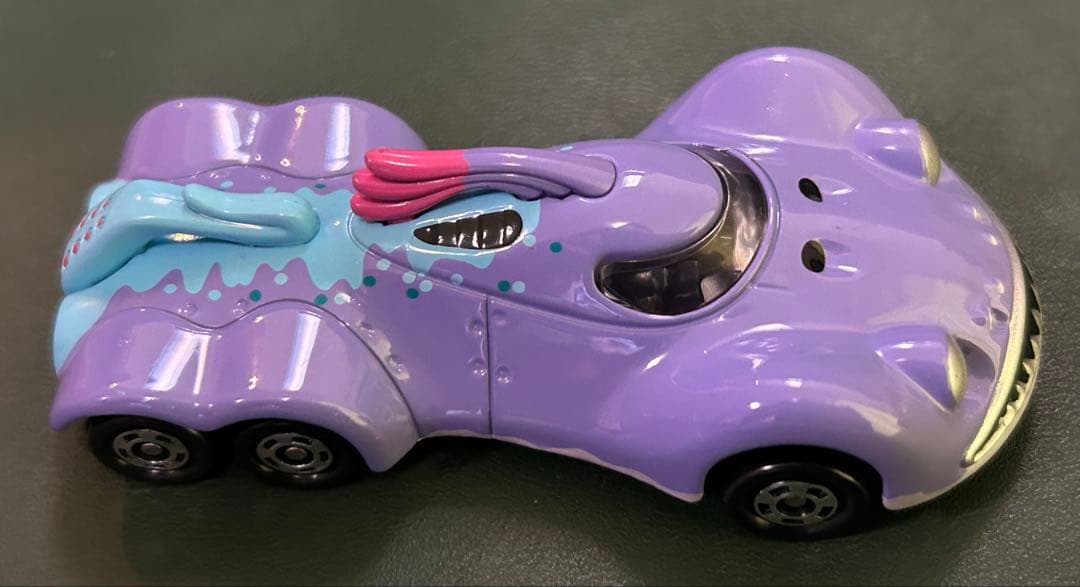 ディズニー トミカ ランドールのステルスカー