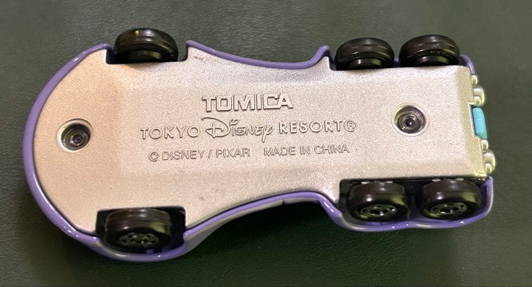 ディズニー トミカ ランドールのステルスカー