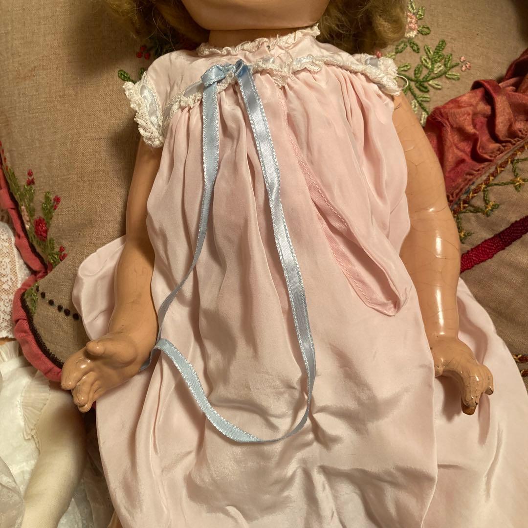 ビンテージ金髪ドールレース付きドレス