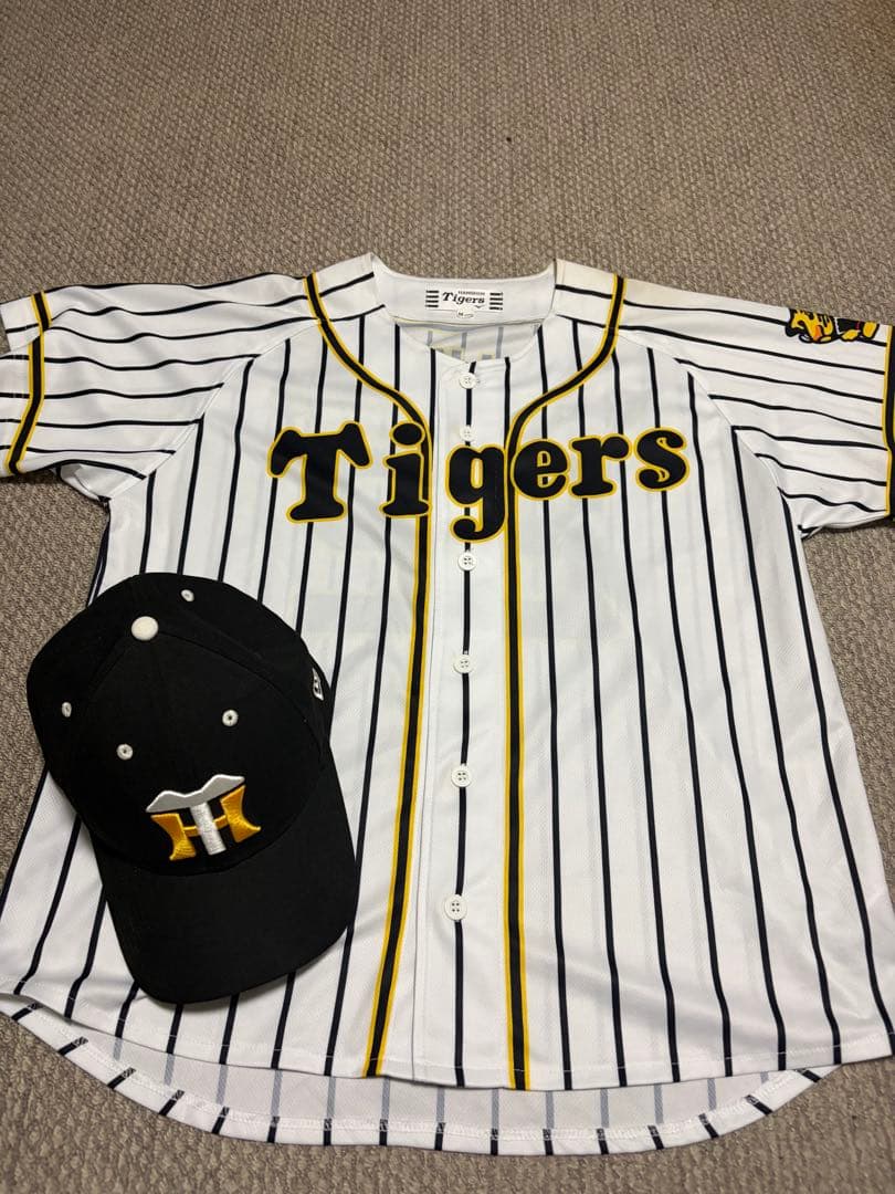 阪神タイガースユニフォーム 藤川球児L サイズ &阪神タイガースキャップ