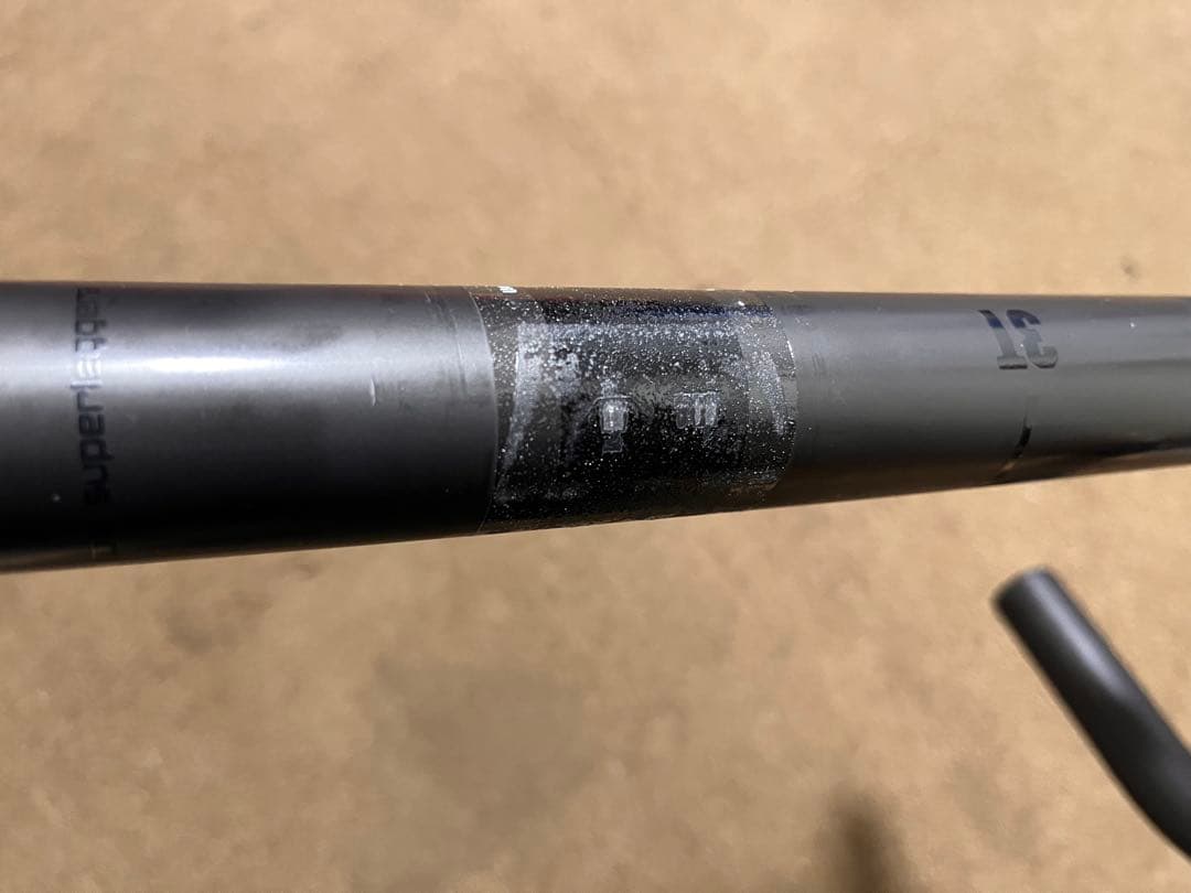 【美品】3T カーボンドロップハンドル420mm