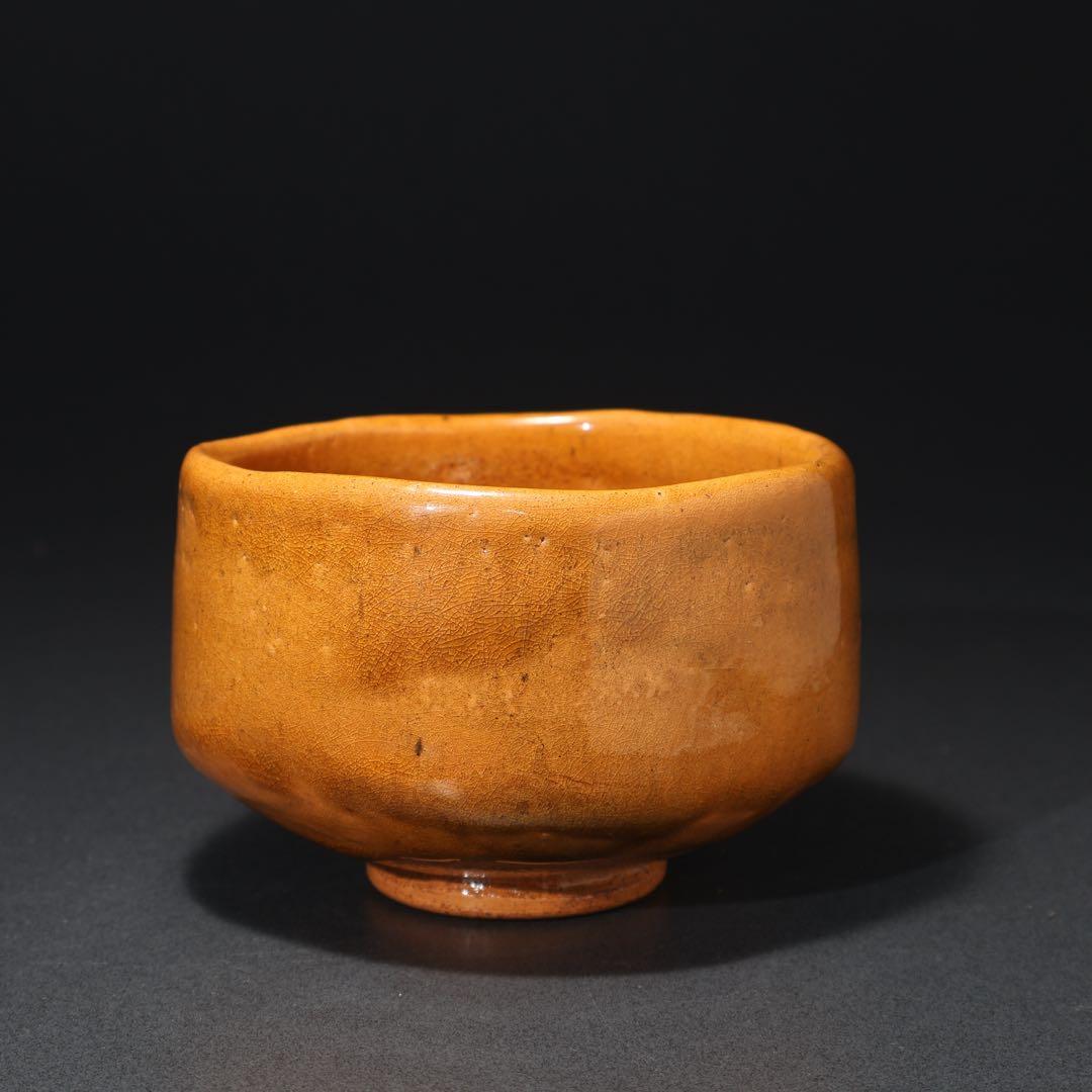 【抹茶碗】大樋焼　大樋年朗（十代大樋長左衛門）　飴釉　共箱　6R1537お４