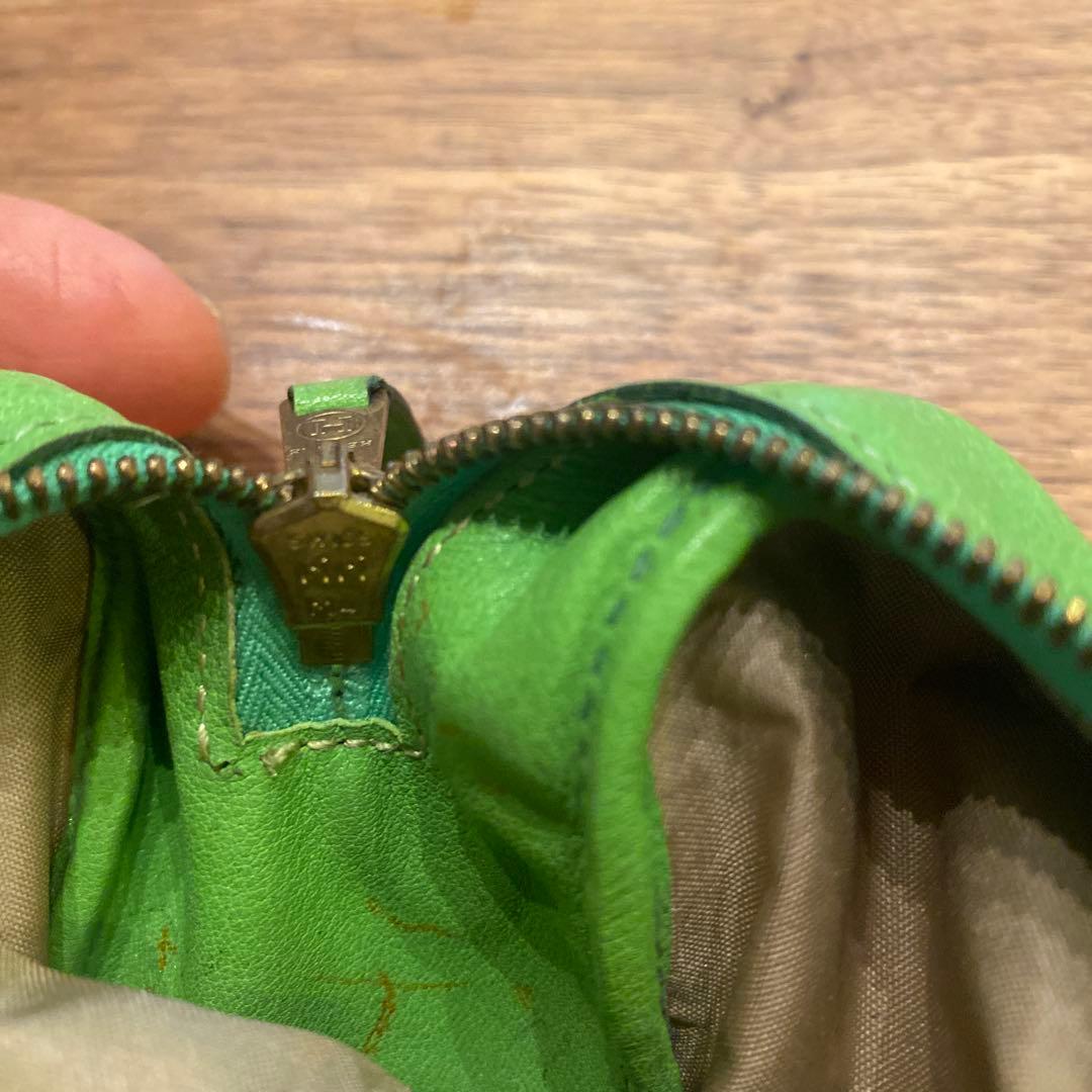 レザー製筆箱 緑色と青色