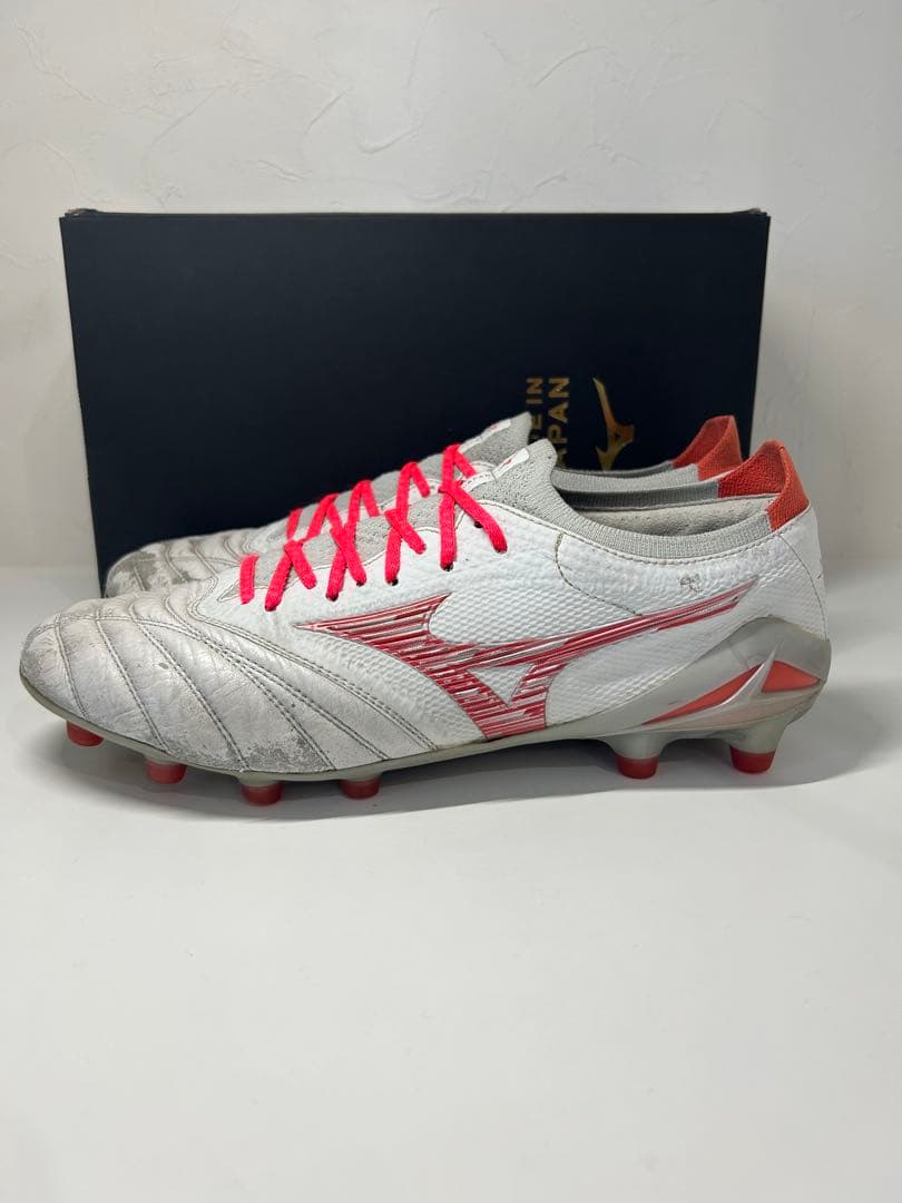 MIZUNO モレリアネオ4β 限定CHARGE PACK 26.0cm