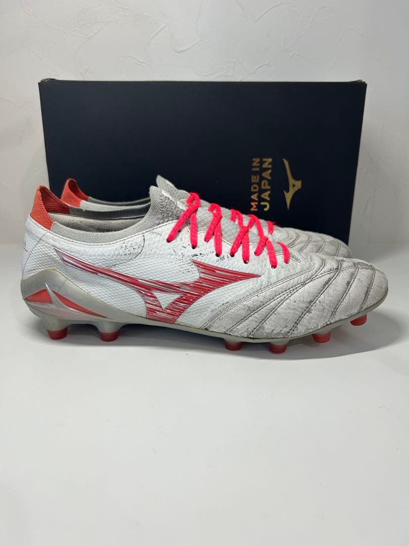 MIZUNO モレリアネオ4β 限定CHARGE PACK 26.0cm