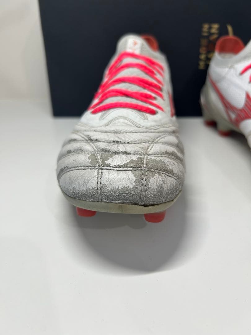 MIZUNO モレリアネオ4β 限定CHARGE PACK 26.0cm