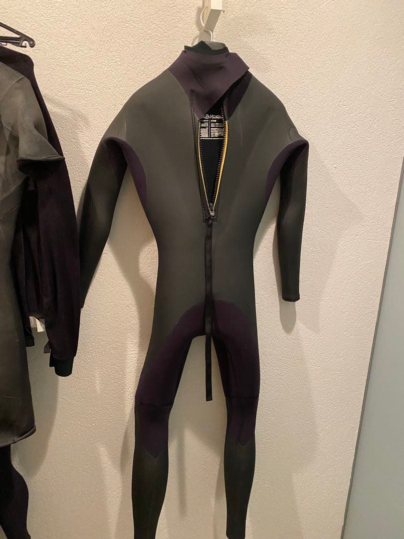 DEUS セミドライ　M ブラック 5m