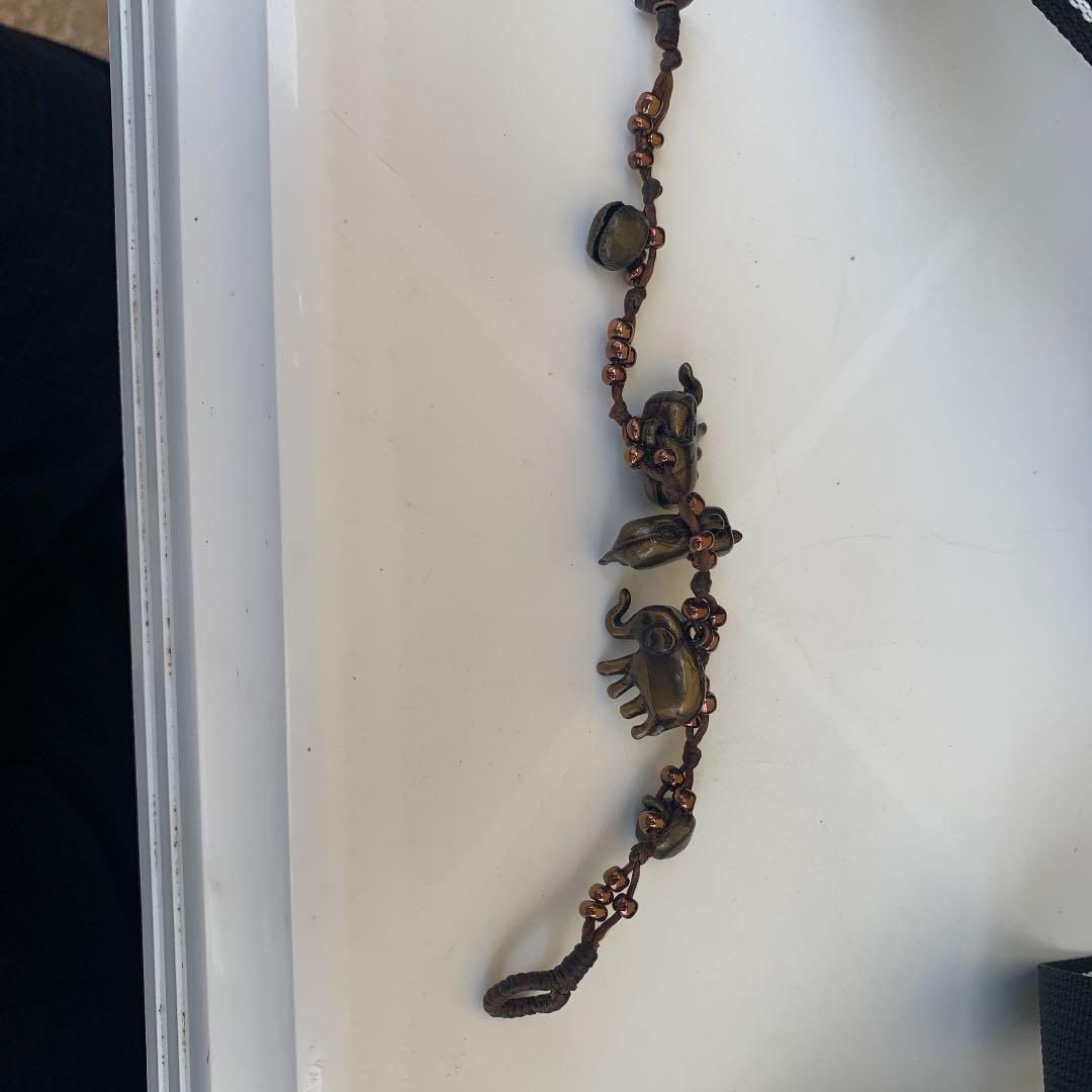 サウジアラビアの人から貰ったなぞのブレスレット