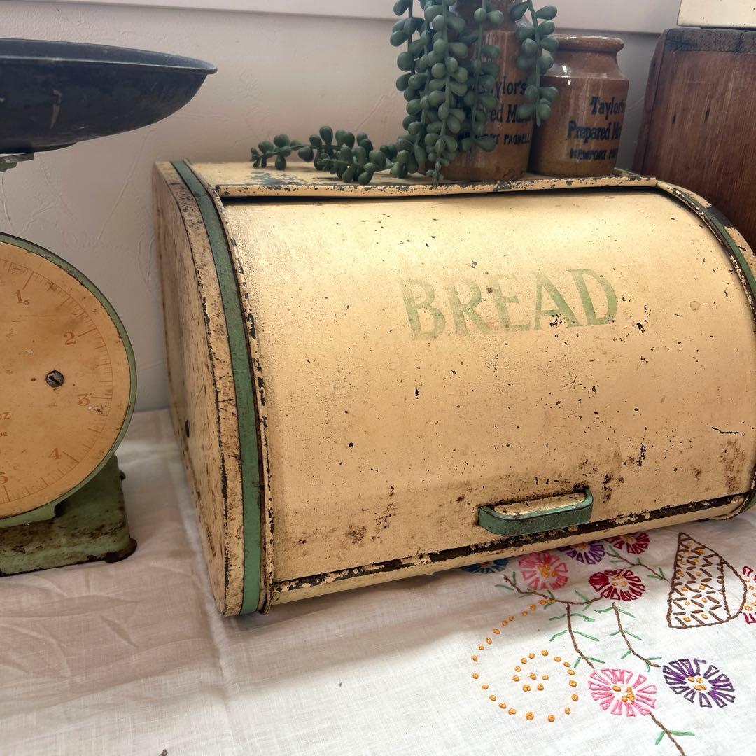 アンティーク　Tala社ロールアップブレッドケース