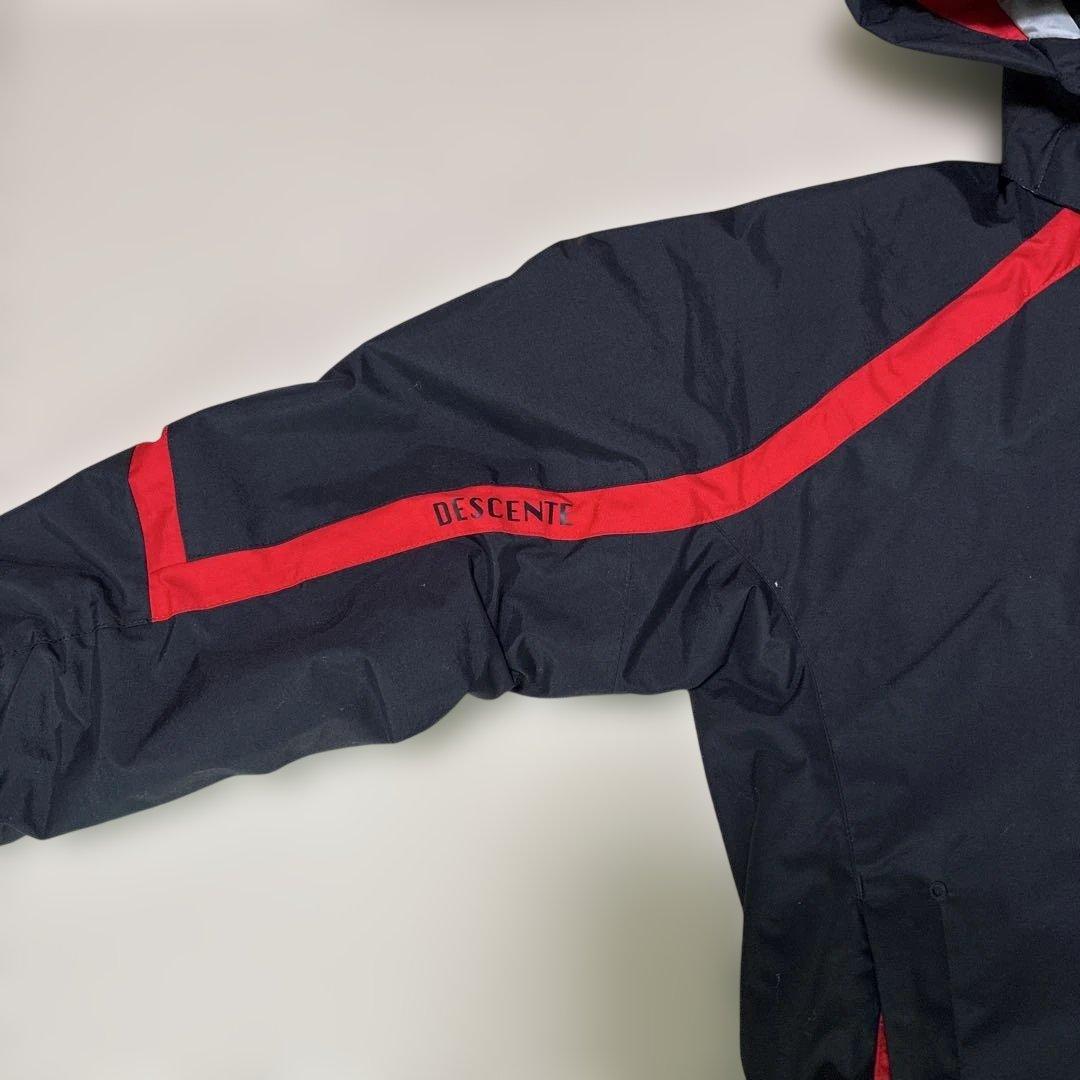子供用スキーウェア 黒/赤　デサント　上下　140cm