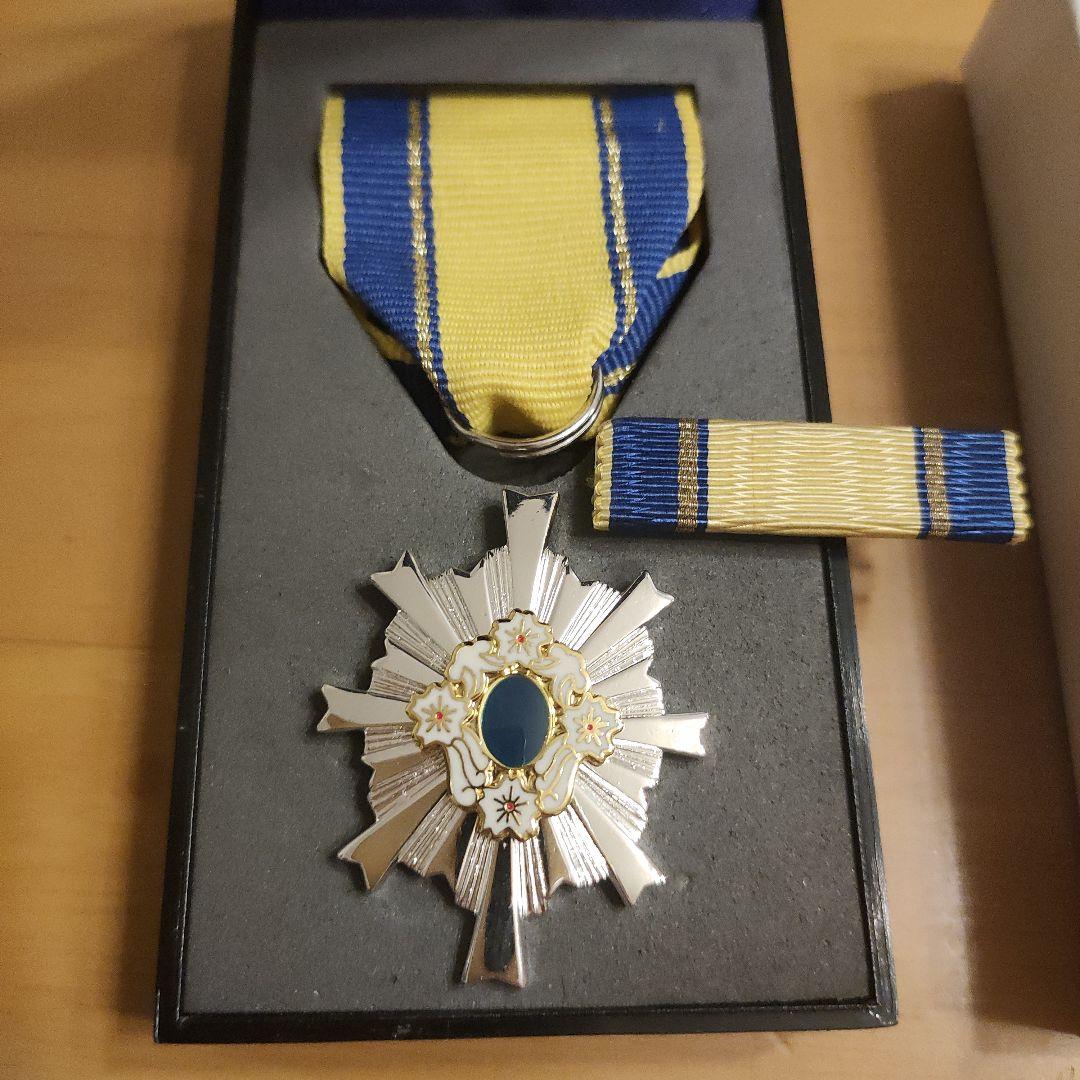 【激レア 極美品!】第三級 防衛功労章 第7号賞詞 防衛記念章 現行タイプ 勲章
