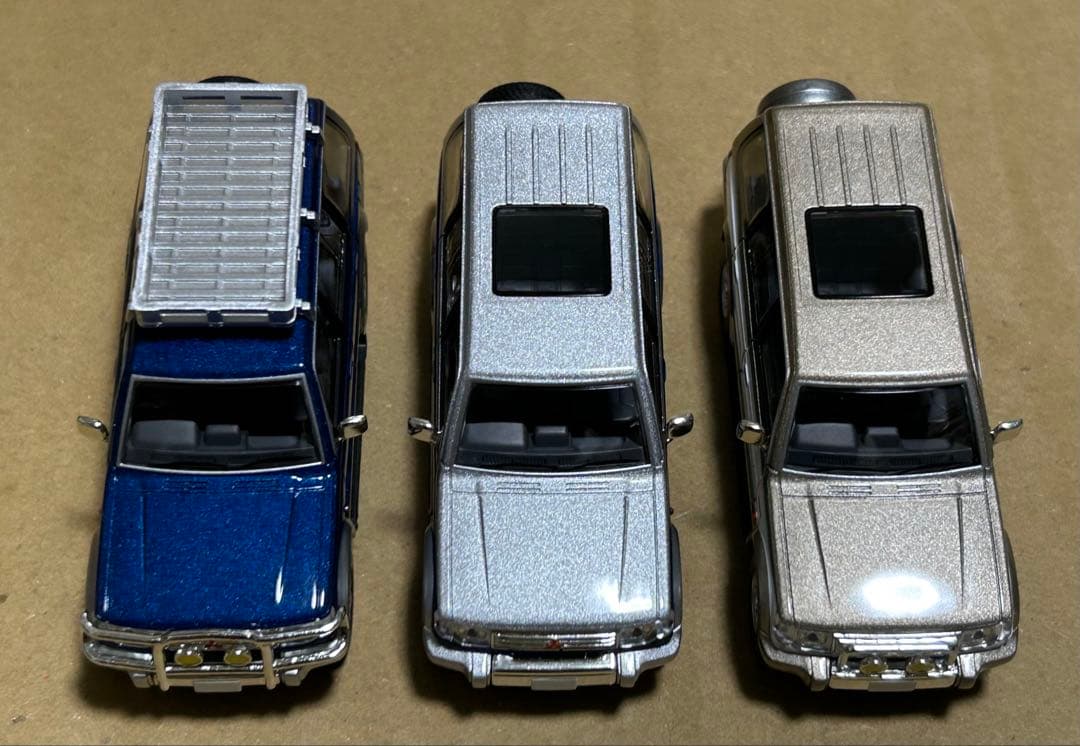トミカリミテッドヴィンテージネオ 三菱パジェロ ミッドルーフワイド 3台セット