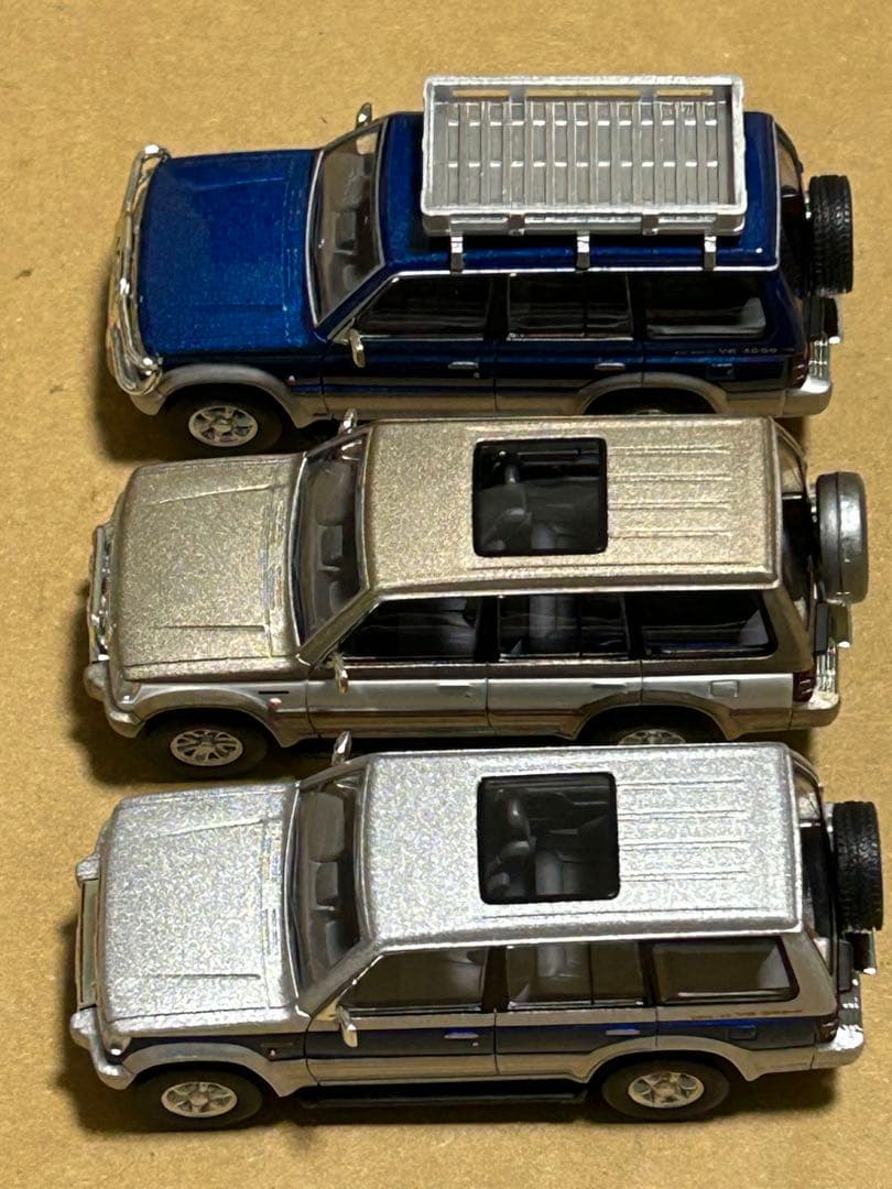 トミカリミテッドヴィンテージネオ 三菱パジェロ ミッドルーフワイド 3台セット