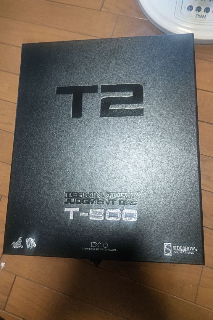 マ*ン様 ホットトイズDX ターミネーター2 T-800 フィギュア 1/6スケ
