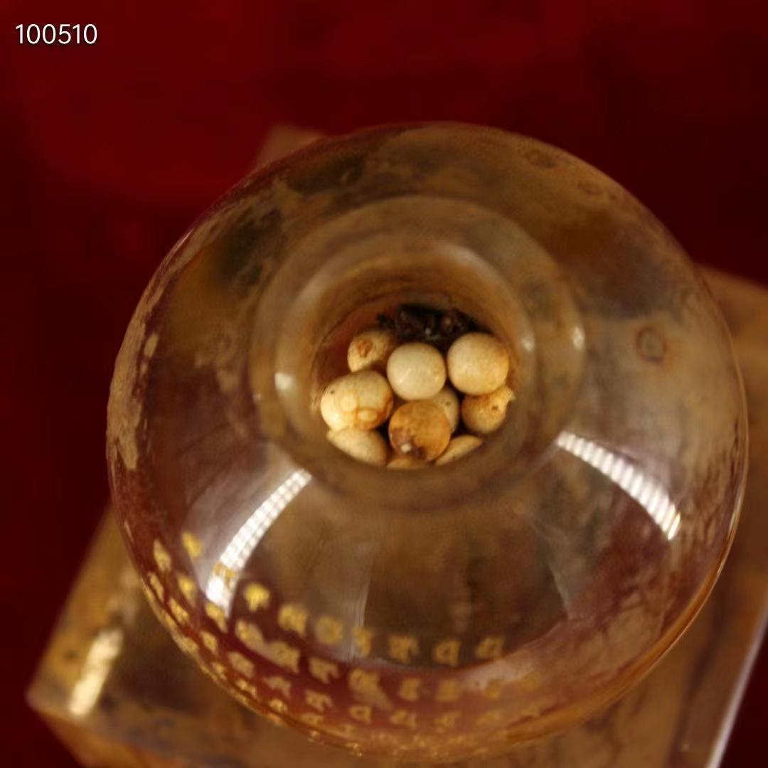 中国古美術・古水晶彫り描金般若心経舍利塔・金剛舍利子塔・極細工・仏舎利塔・仏陀