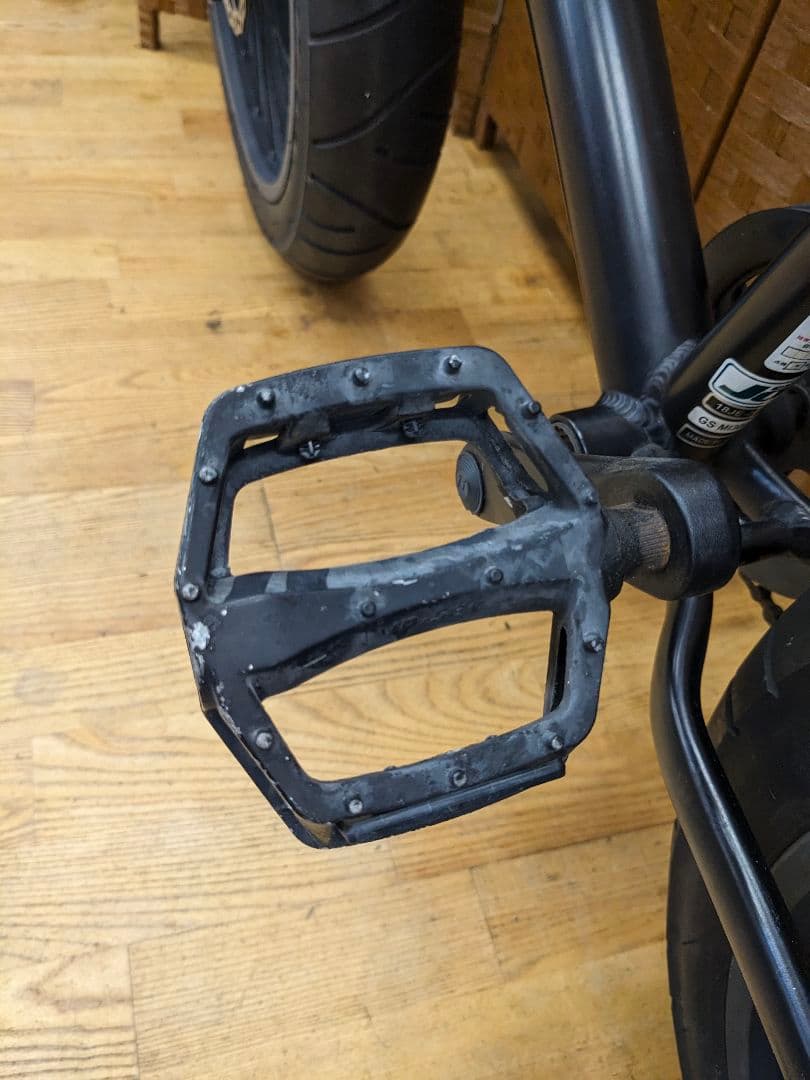 U045 ファットバイク Jeep 20インチ ディスクブレーキ