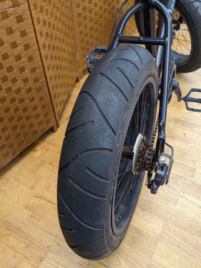 U045 ファットバイク Jeep 20インチ ディスクブレーキ