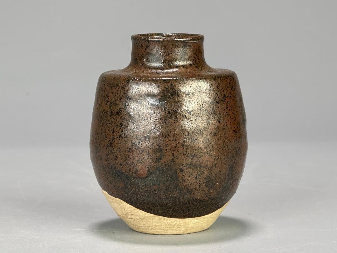 25.10.8-2 茶道具　茶入　作家品　花押　在銘有　供箱