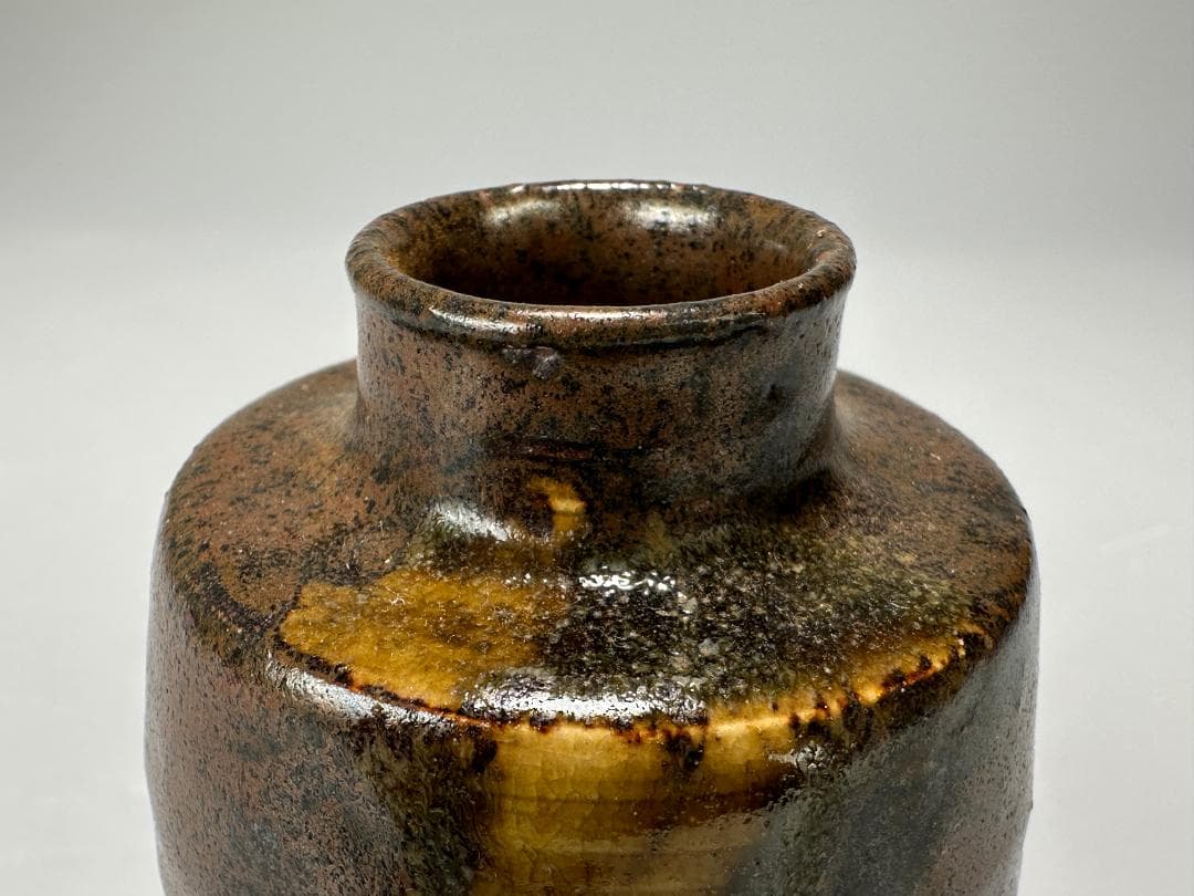 25.10.8-2 茶道具　茶入　作家品　花押　在銘有　供箱