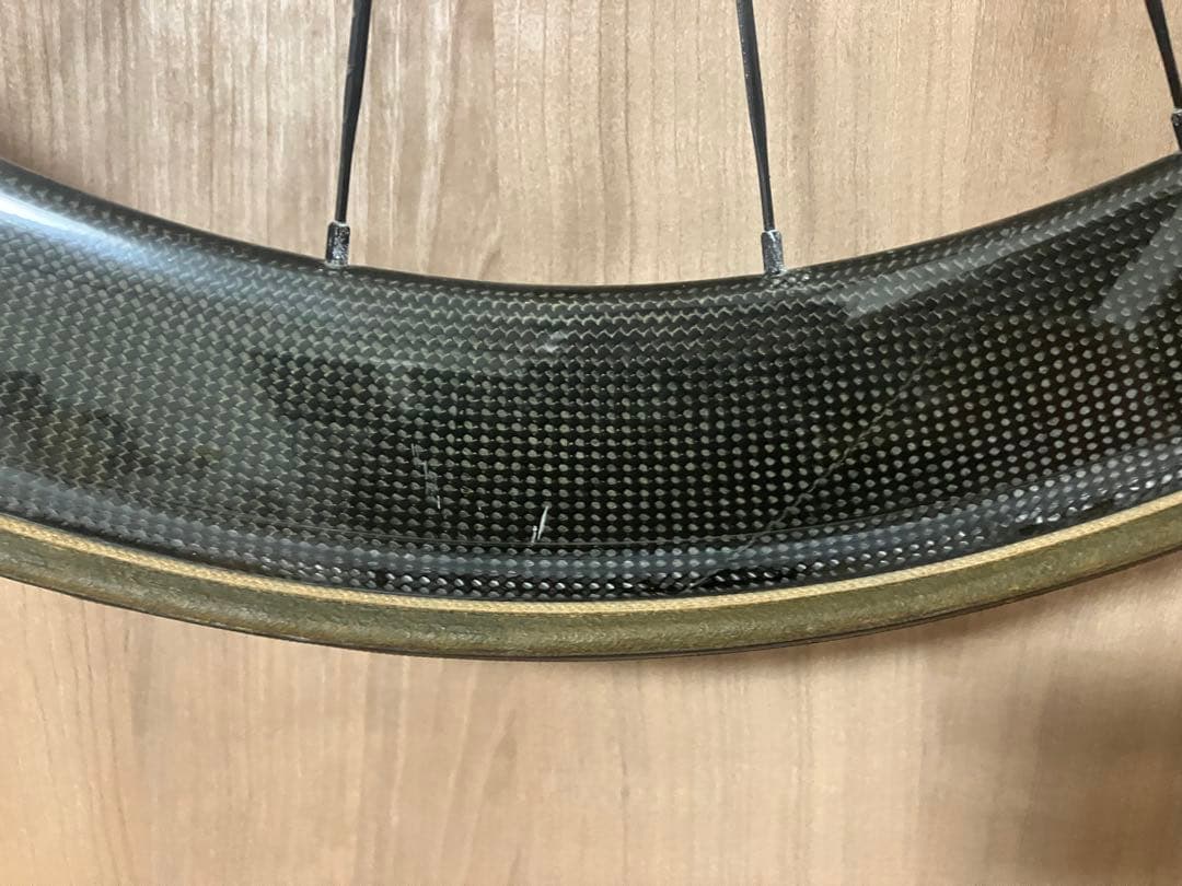 カーボンホイール　700c チューブラー　フロント　クイックリリース付き