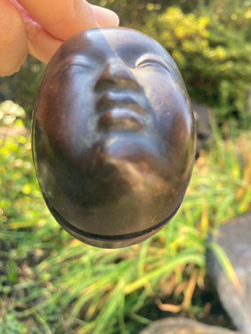 ブロンズ 顔の彫刻