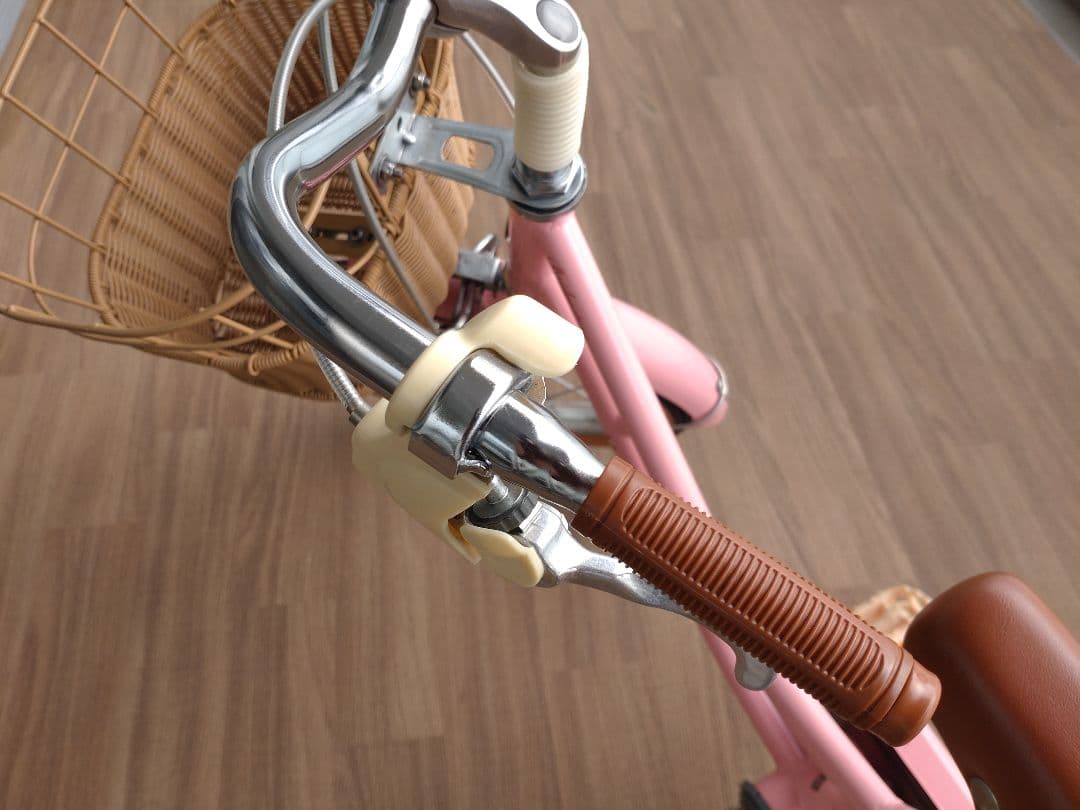 ブリヂストン　ハッチ　16インチ　HC162 ピンク　直接引取限定