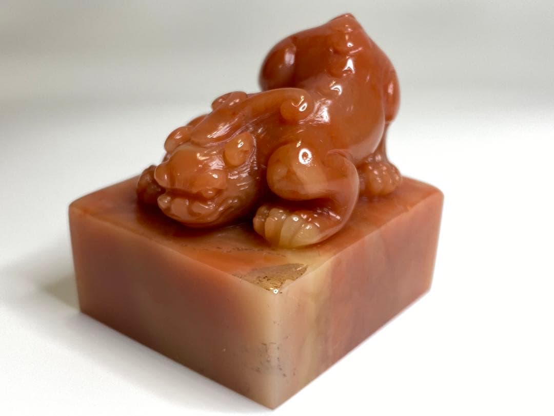 114 ラオス石　瑞獣貔貅　大印面　印材　印石　篆刻　書道　落款　雅号　箱付き