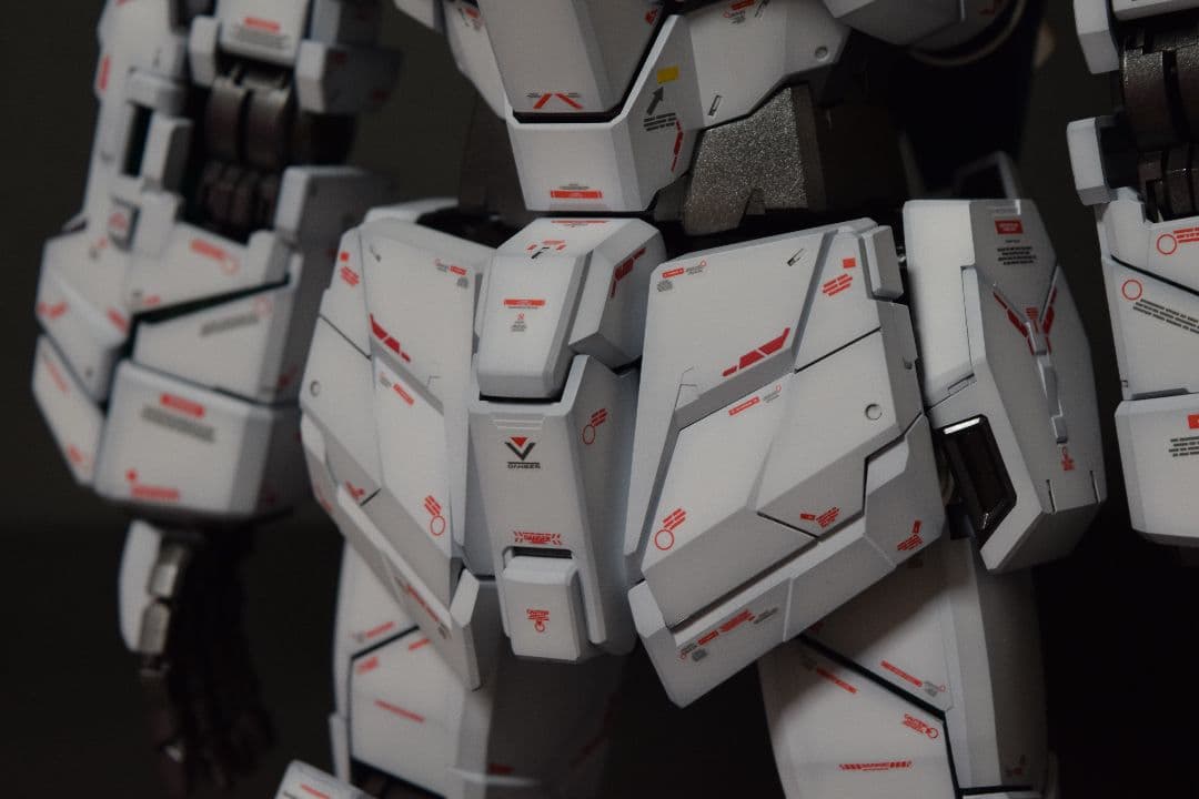 最終値下げ【ガンプラ全塗装】PGユニコーンガンダム最終決戦仕様デカール500箇所