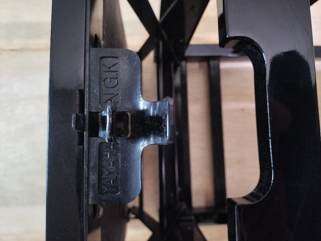 ヤマハ　トムソン椅子　ピアノイス