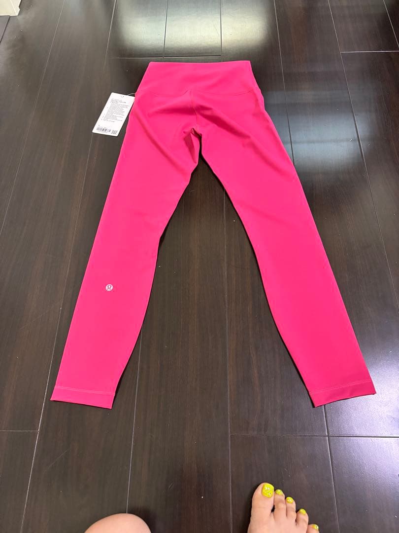 ルルレモンWunderTrainハイライズタイツ 25インチラズベリー希少価値