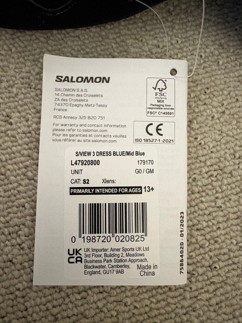 SALOMON スキー　ヘルメット・ゴーグル付き