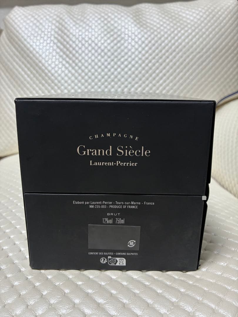 ローラン・ペリエGrand Siècle N°25 専用ボックス、箱あり
