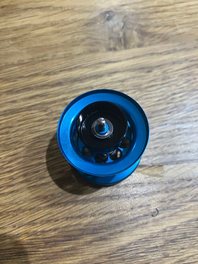 KTF ネオスプール　ダイワ　34mm ブルー