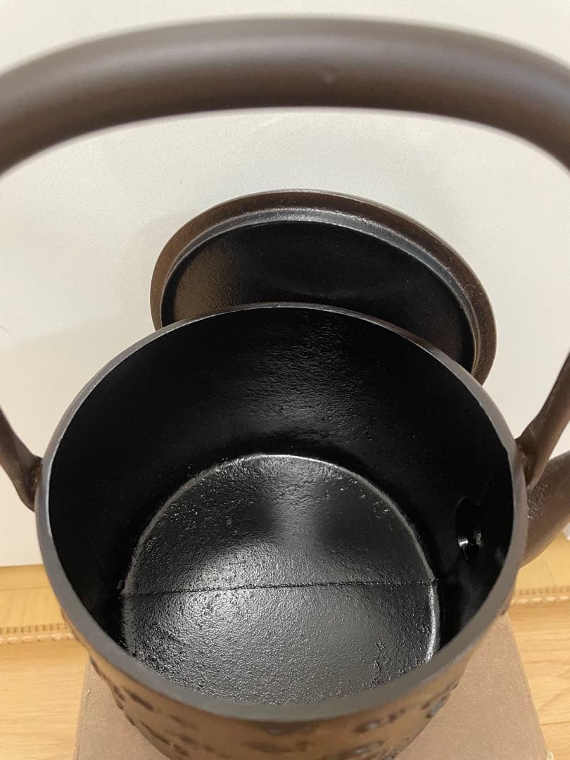 南部鉄瓶　寸胴形　桜　ダークブラウン