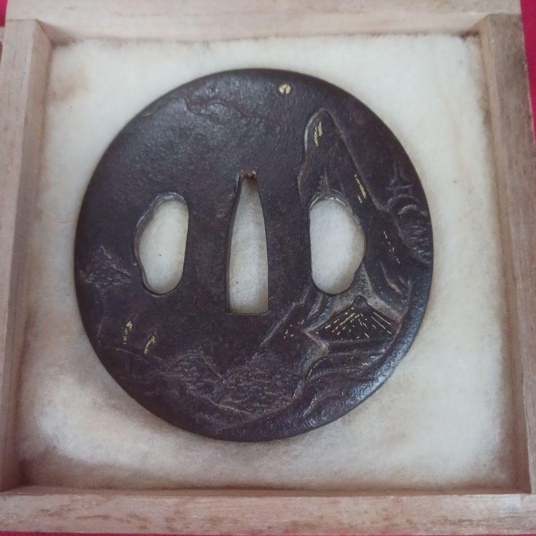 鍔　刀鍔　鉄地　当時物　木箱付き