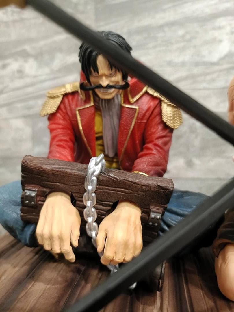 【激稀】ワンピース　ロジャー　エース　処刑台　フルセット