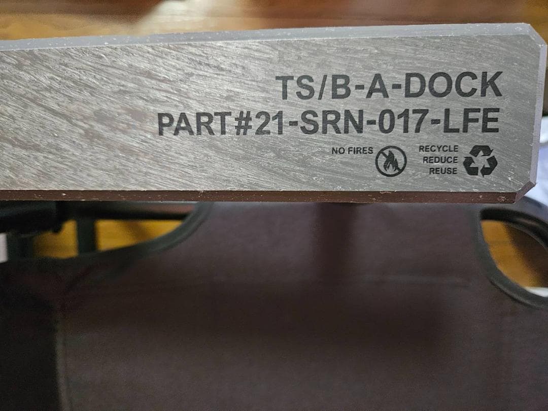 ドベルグ×アウトプットライフ　フォールディング　チェア　ベンチ