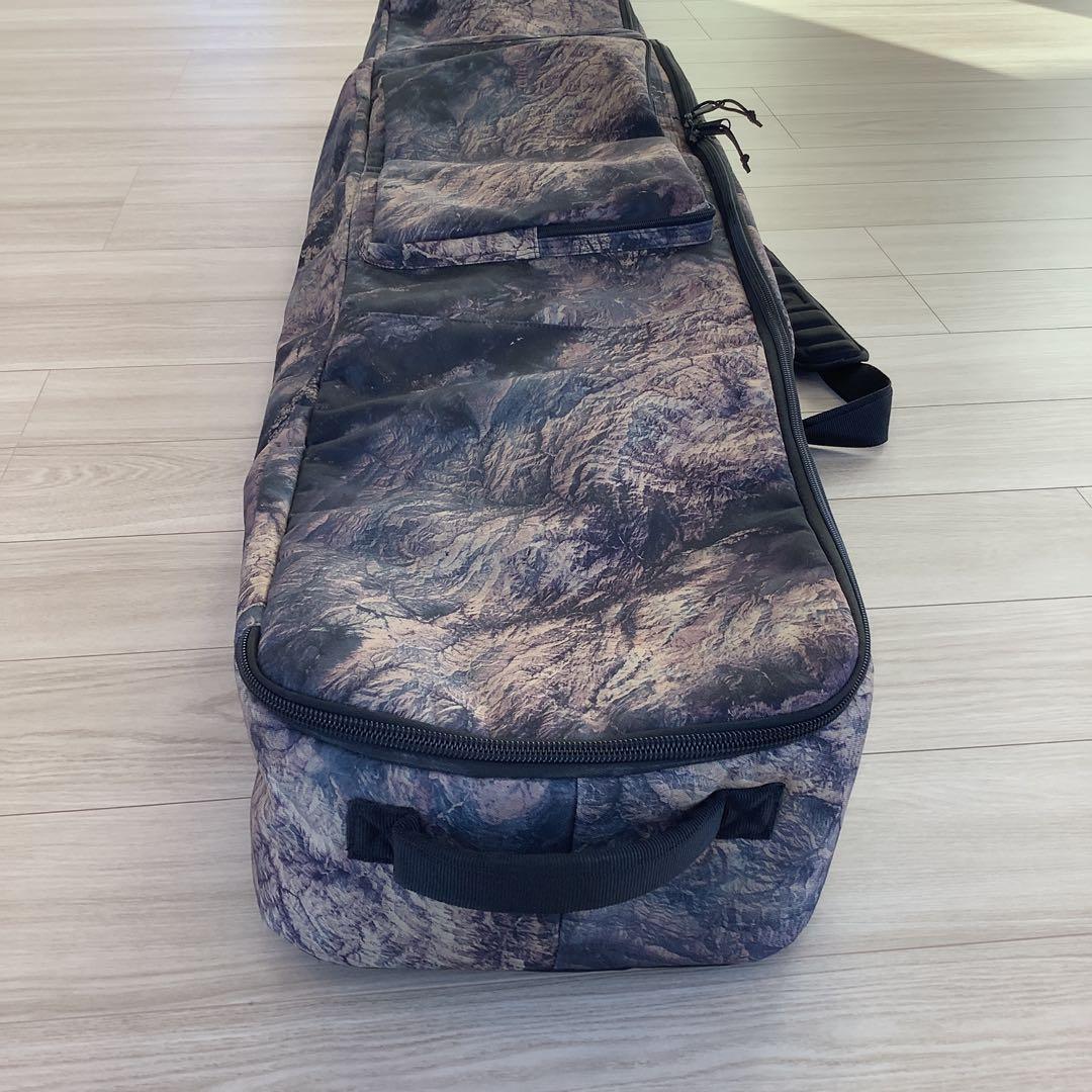 066BURTONバートンウィーリー ロッカースノーボードバッグキャスター166