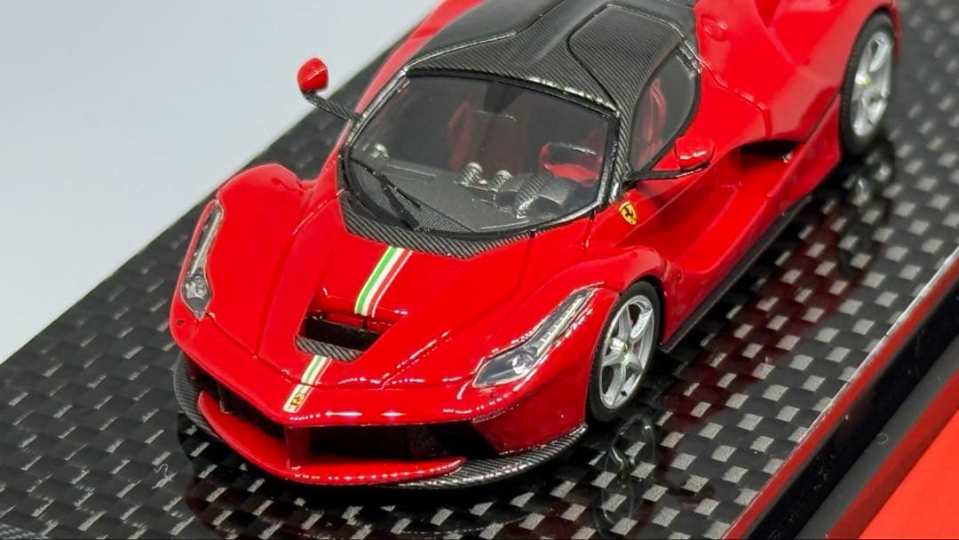 DMH 1/64 ラフェラーリ