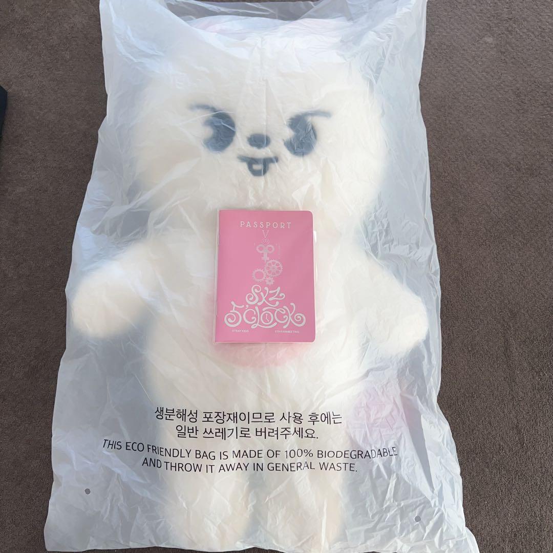 Stray Kidsテディベアぬいぐるみ SKZOO リービット　リノ