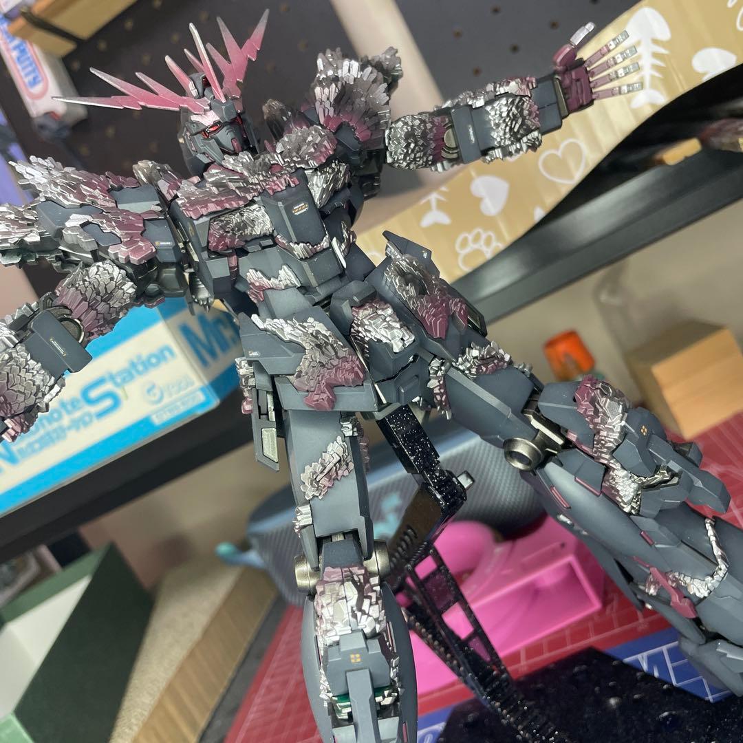 MGユニコーンガンダムバンシィ光の結晶体　塗装完成品