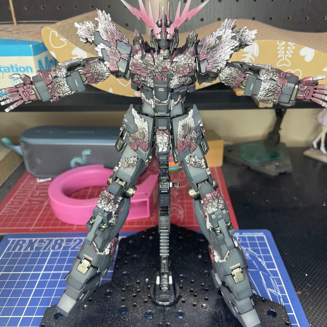 MGユニコーンガンダムバンシィ光の結晶体　塗装完成品
