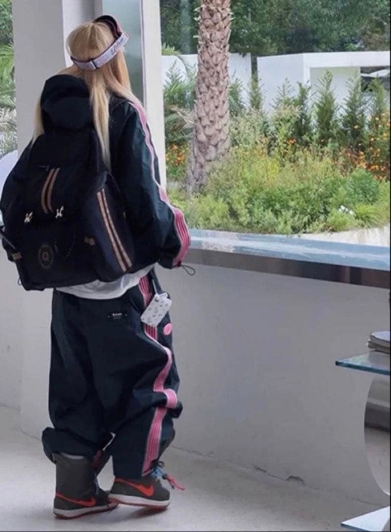 新品　Q.LEO スノボ ウェア 男女兼用　上下セット　ノーボード パーカー