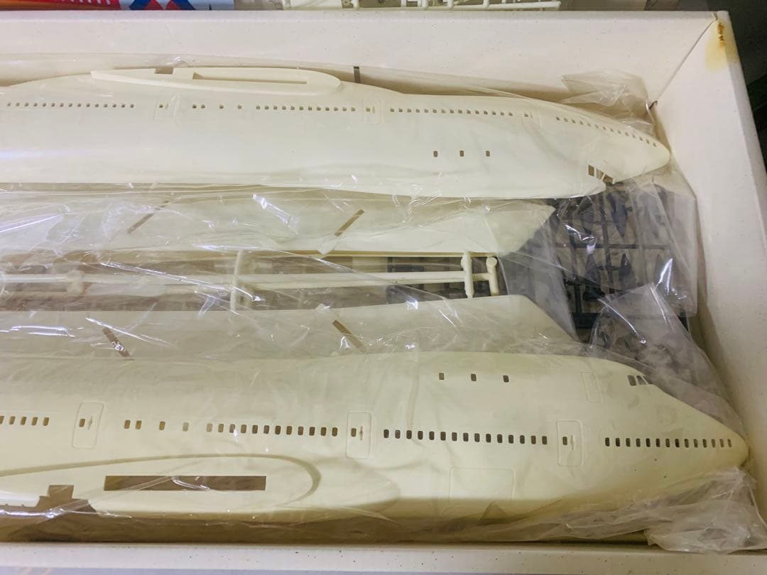 童友社１／１００ユナイテッド航空Ｂ７４７プラモデルキット