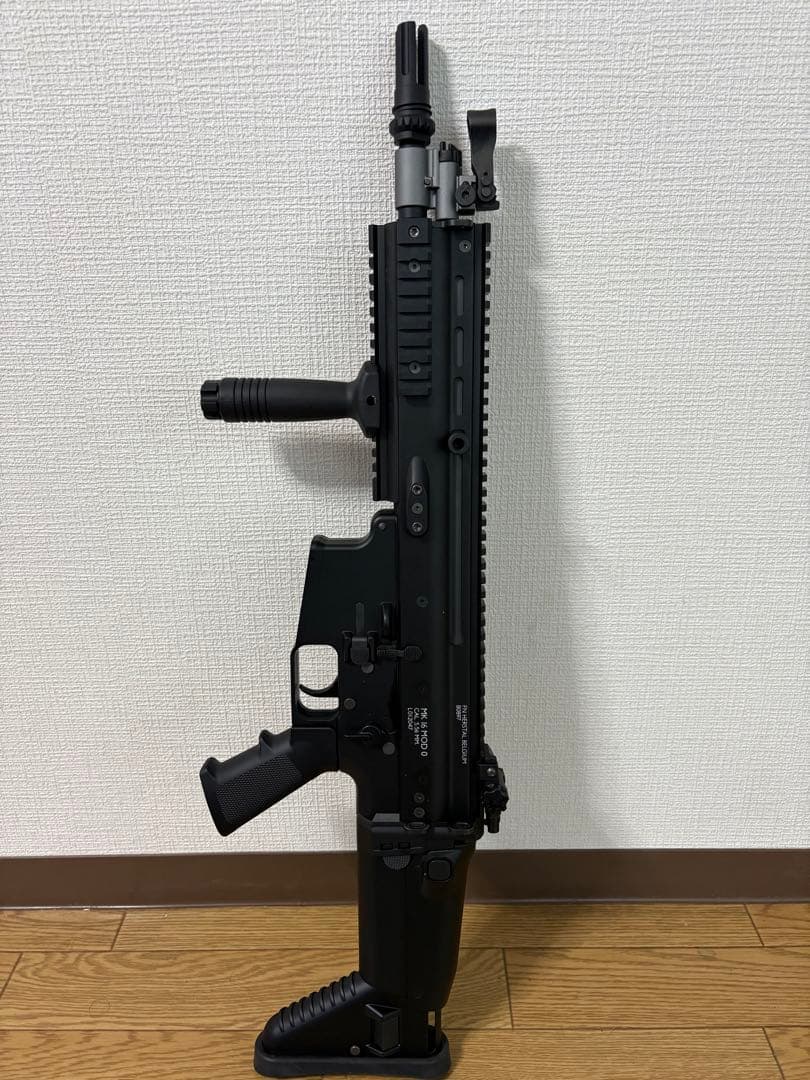 東京マルイ次世代電動ガン ブラック キャリーケース付き