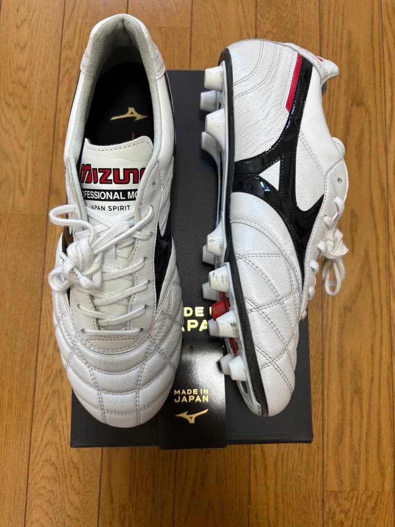 モレリア2Japan 26.0ホワイト